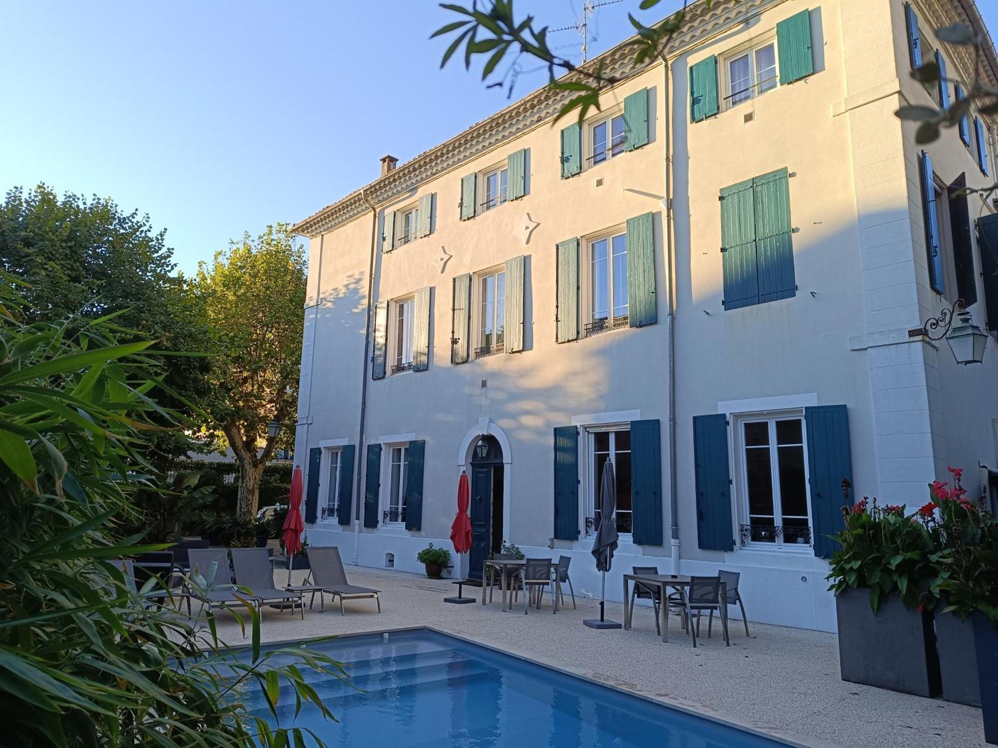 Les Jardins De La Fontaine Bed & Breakfast Ales Bagian luar foto